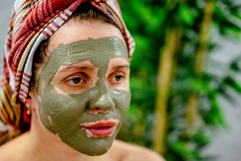 Urzică pentru dermatita seboreică: calmare și rutină blândă