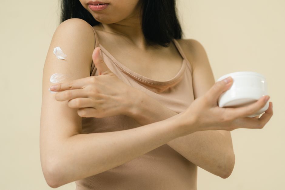 Urzică și psoriazis: ce poate și ce nu poate face planta